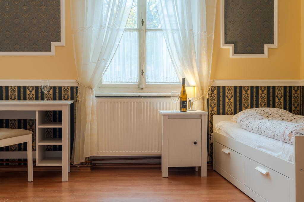 Vinarske Apartmany Znojmo Ngoại thất bức ảnh